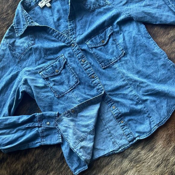 Triple Five Soul  Snap Button Denim Western Top - Picture 2 of 5